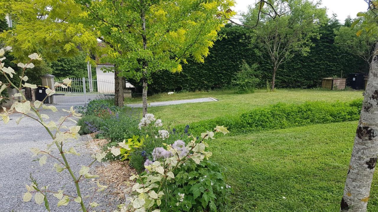 Les 7 Tilleuls - Chambres D'Hotes Mesland Exterior photo